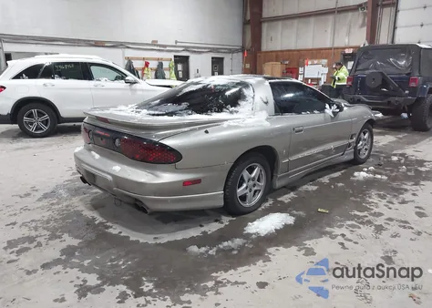 2000 Pontiac Firebird из США, поврежденный, VIN 2G2FS22K9Y2110610
